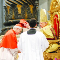 24112007 dom recebe cardinalato_foto loservatorio romano02.jpg