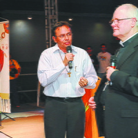 02082008 dom odilo haleluya shalom_foto Luciney Martins03.jpg