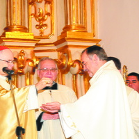 11072009 dom odilo igreja boa morte dedicaçao altar_foto Luciney Martins01.jpg