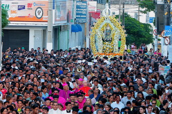 28082009 dom odilo diocese maceio procissao nossa senhora dos prazeres foto Maria Vilella01