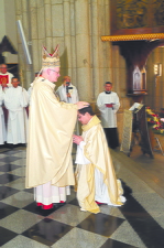 09072011 dom odilo dom julio akamine ordenaçao episcopal foto Luciney Martins01