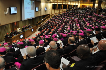 28102012 dom odilo sinodo dos bispos foto Cantonuevo.eu01