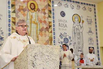 27 paroquia santa rosa lima dedicacao altar012