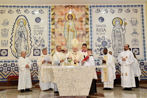 27 paroquia santa rosa lima dedicacao altar015