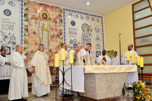 27 paroquia santa rosa lima dedicacao altar031