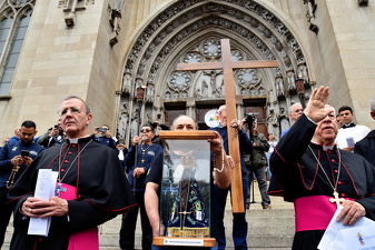 10 jubileu2025 peregrinacao terco homens008