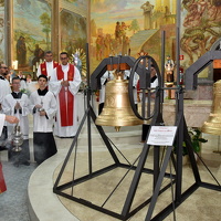 24 paroquia santa candida bencao sinos003.JPG