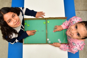 15 paroquia sao vitor contraturno brinquedos reciclaveis09