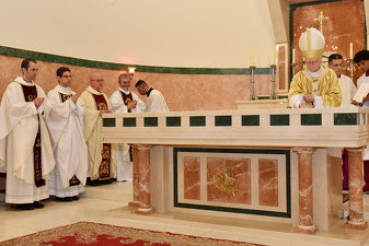 29 paroquia sao vito dedicacao altar044