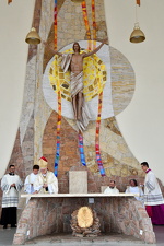 19 paroquia natividade senhor dedicacao altar029