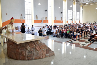 19 paroquia natividade senhor dedicacao altar030