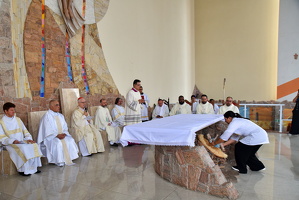 19 paroquia natividade senhor dedicacao altar047