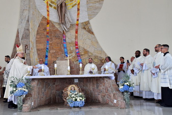 19 paroquia natividade senhor dedicacao altar049