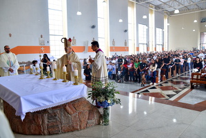 19 paroquia natividade senhor dedicacao altar050