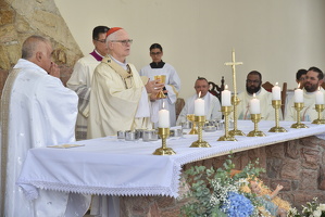 19 paroquia natividade senhor dedicacao altar059