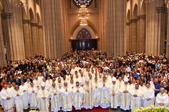 10 ordenacao sacerdotal arquidiocesana074 foto Luciney Martins