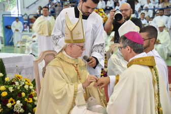 2f73eb3f-37b9-4080-8cc7-490c4cf5ca09