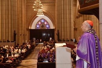 18 cardeal baldassare reina catedral007