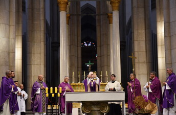 18 cardeal baldassare reina catedral015