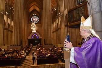 18 cardeal baldassare reina catedral018