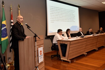 18 cardeal baldassare reina pastoal familiar022