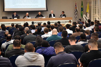 18 cardeal baldassare reina puc faculdade teologia022