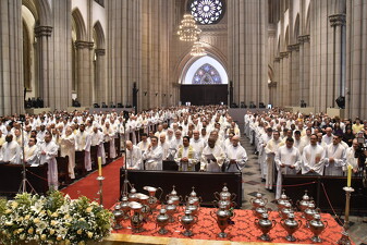 08 semana santa arquidiocesana missa crisma03