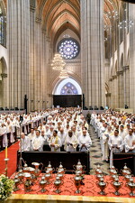 08 semana santa arquidiocesana missa crisma04