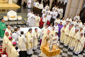 08 semana santa arquidiocesana missa crisma10