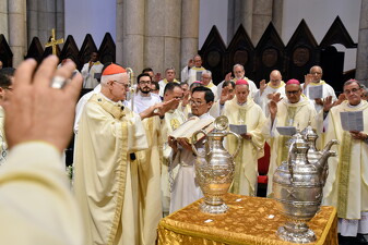 08 semana santa arquidiocesana missa crisma14