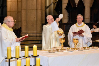 08 semana santa arquidiocesana ceia senhor lava pes10