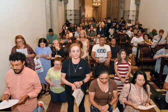 08 semana santa arquidiocesana ceia senhor lava pes18