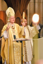 08 semana santa arquidiocesana vigilia pascal35