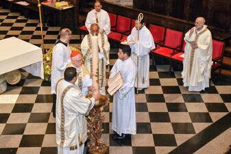 08 semana santa arquidiocesana vigilia pascal37