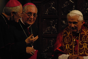 11052007 dom odilo papa bento dom geraldo lirio foto Luciney Martins03