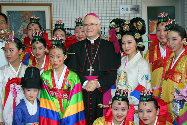 11112007 dom odilo paroquia coreana sao kim degun coreana foto Luciney Martins01