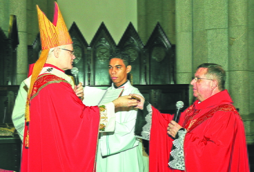 31052009 dom odilo posse walter caldeira cura catedral foto Luciney Martins02