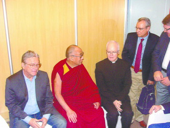 17092011 dom odilo e dalai lama foto Thiago Carlos Zambini01