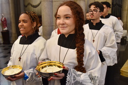 13 jubileu2025 peregrinacao coroinhas035