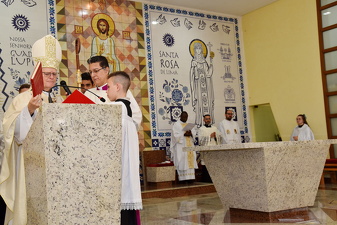 Dedicação do Altar e da Igreja na Paróquia Santa Rosa de Lima - Foto 1394