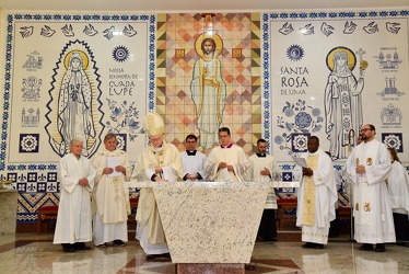 27 paroquia santa rosa lima dedicacao altar017