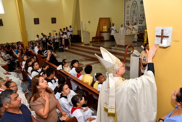 27 paroquia santa rosa lima dedicacao altar021