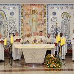 27 paroquia santa rosa lima dedicacao altar029.JPG