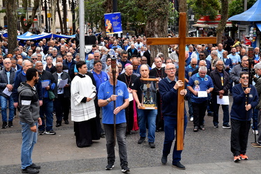 10 jubileu2025 peregrinacao terco homens003