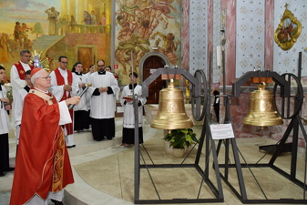 Bênção dos Sinos na Paróquia Santa Cândida - Foto 1738