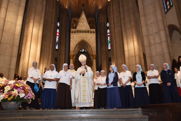 ac250646-73fb-4794-8753-fbfcc4a3c26e