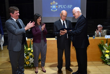 22 padre oscar beozzo doutor honoris causa puc007