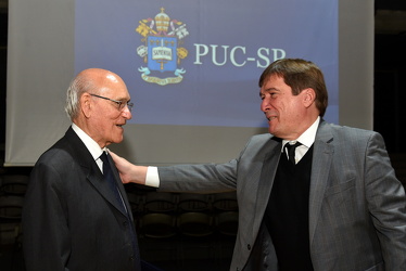 22 padre oscar beozzo doutor honoris causa puc053