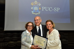 22 padre oscar beozzo doutor honoris causa puc055
