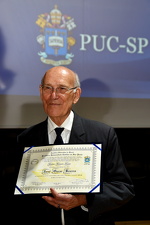 Padre José Oscar Beozzo recebe o título de Doutor Honoris Causa pela PUC-SP - Foto 2100